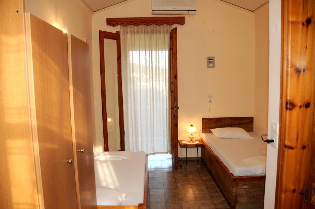Topakas House Kampochora  Стая снимка